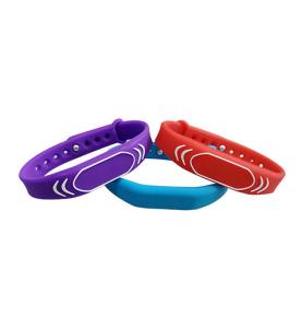 Bannaí láimhe RFID cliste silicone le táirgeadh saincheaptha