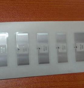 Clib leictreonach UHF Clib RFID inlay fliuch Clib UHF clib leictreonach RFID tag H4