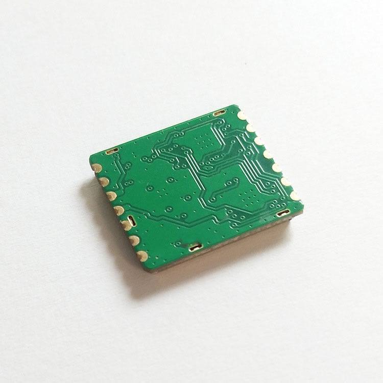 Modúl léitheoir/scríbhneoir RFID beag le tógtha isteach leabaithe UHF RFID cárta léitheoireacht chumhacht 26dbm minicíocht 915mhz 3 