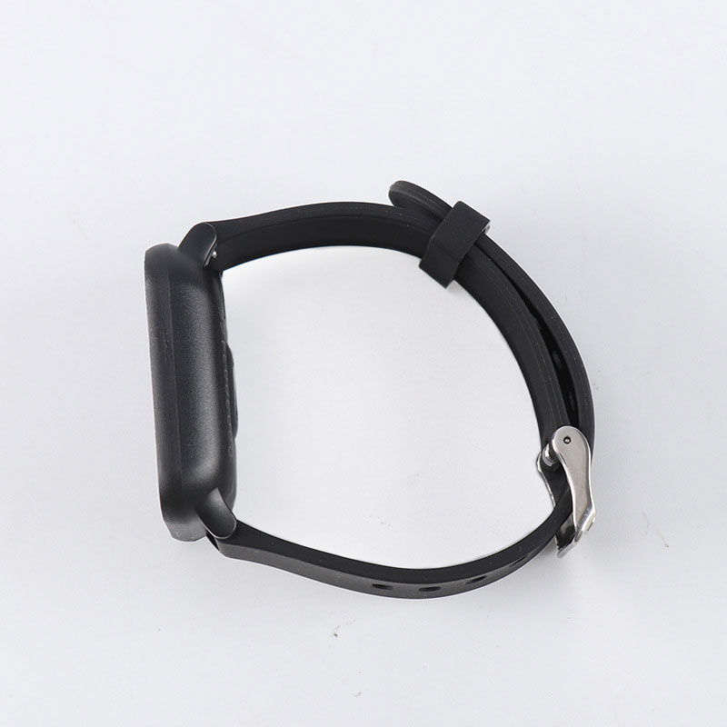 RFID wristband gníomhach tag leictreonach RFID chlib leictreonach fad-achair 2.45GHz clib gníomhach 3