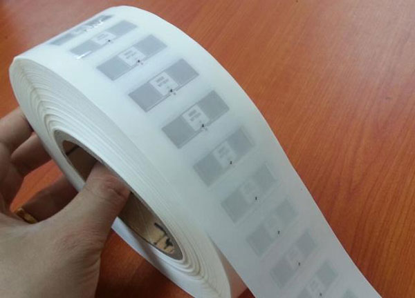Clib leictreonach UHF tag RFID inleagadh fliuch Clib UHF clib leictreonach RFID H4 chlib 6